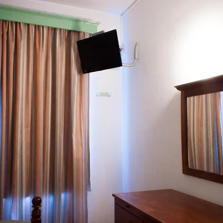 Residencial Monaco Pensjonat 2*