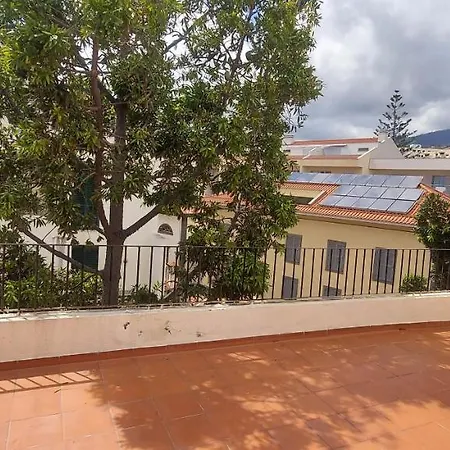 Residencial Monaco בית הארחה 2*