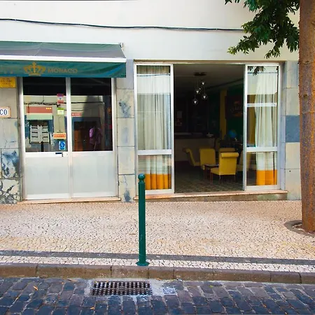 בית הארחה Residencial Monaco פונשל