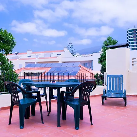 Residencial Monaco בית הארחה