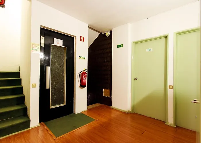 Residencial Monaco 招待所 2*